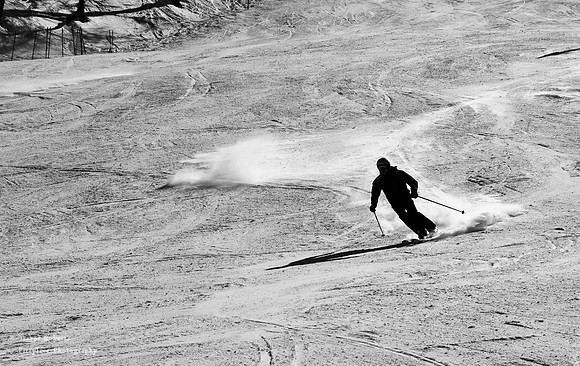 A skier's silhouette at Wurzeralm