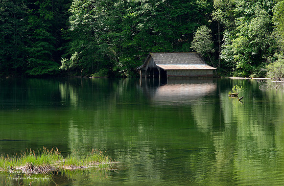 Romantic boat hut on the Toplitzsee lake