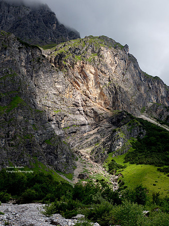 Arthurhaus to Erichhütte August 2019 - Fresh rock falls