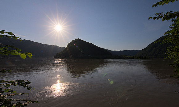 As the sun begins to set over the loop